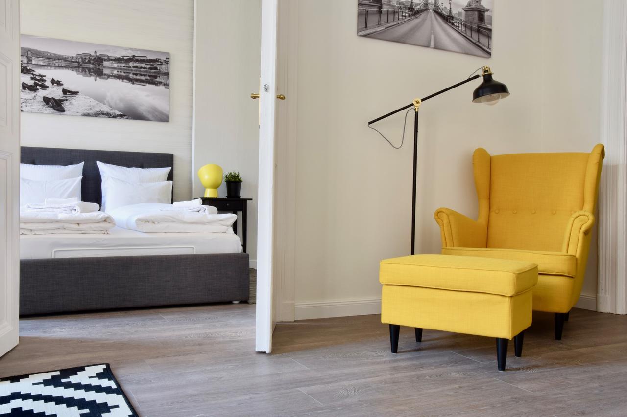 Standard Apartment By Hi5 - Dessewffy 39 Budapest Ngoại thất bức ảnh